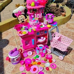 Mini Mouse Toy Kitchen 
