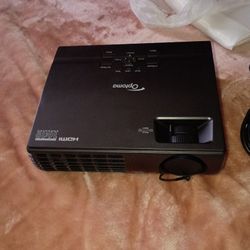 Optoma Projector 