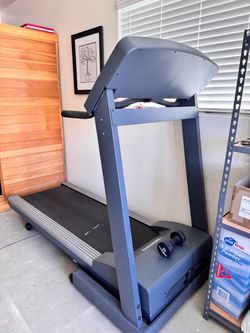 Folding Treadmill with Digital Console