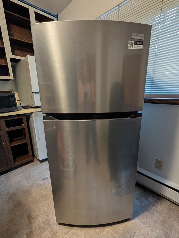 Frigidaire Refrigerator