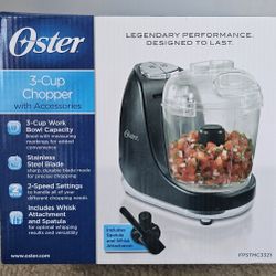 Oster FPSTMC3321 3-Cup Mini Chopper with Whisk, Black