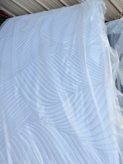 POSTUREPEDIC TECH MATTRESS