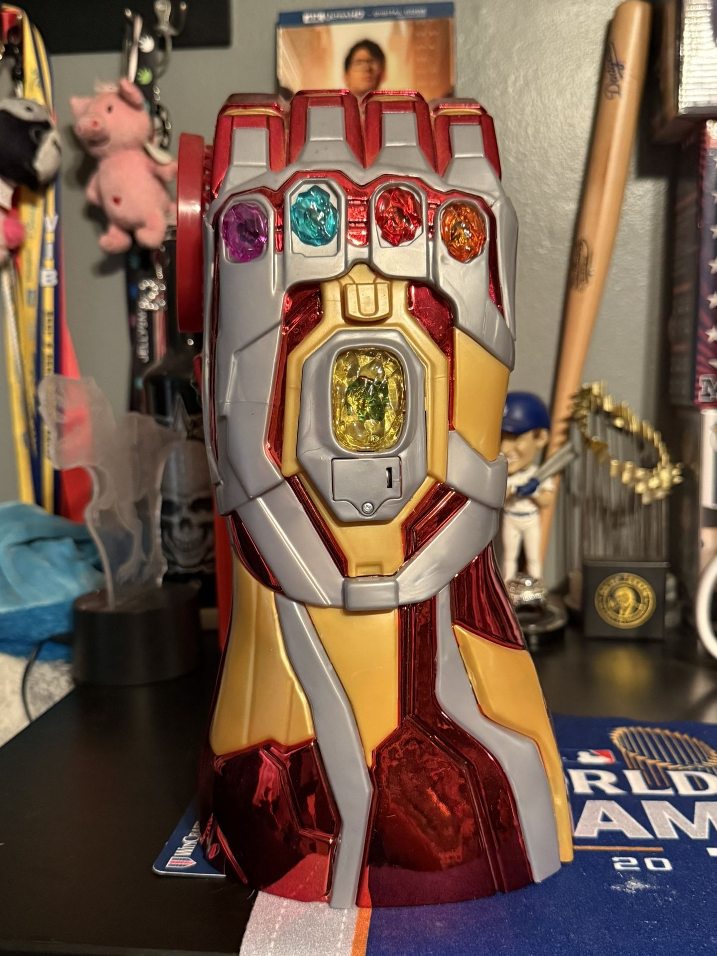 Marvel Iron Man Infinity Gauntlet