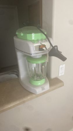 Taco Tuesday margaritas maker