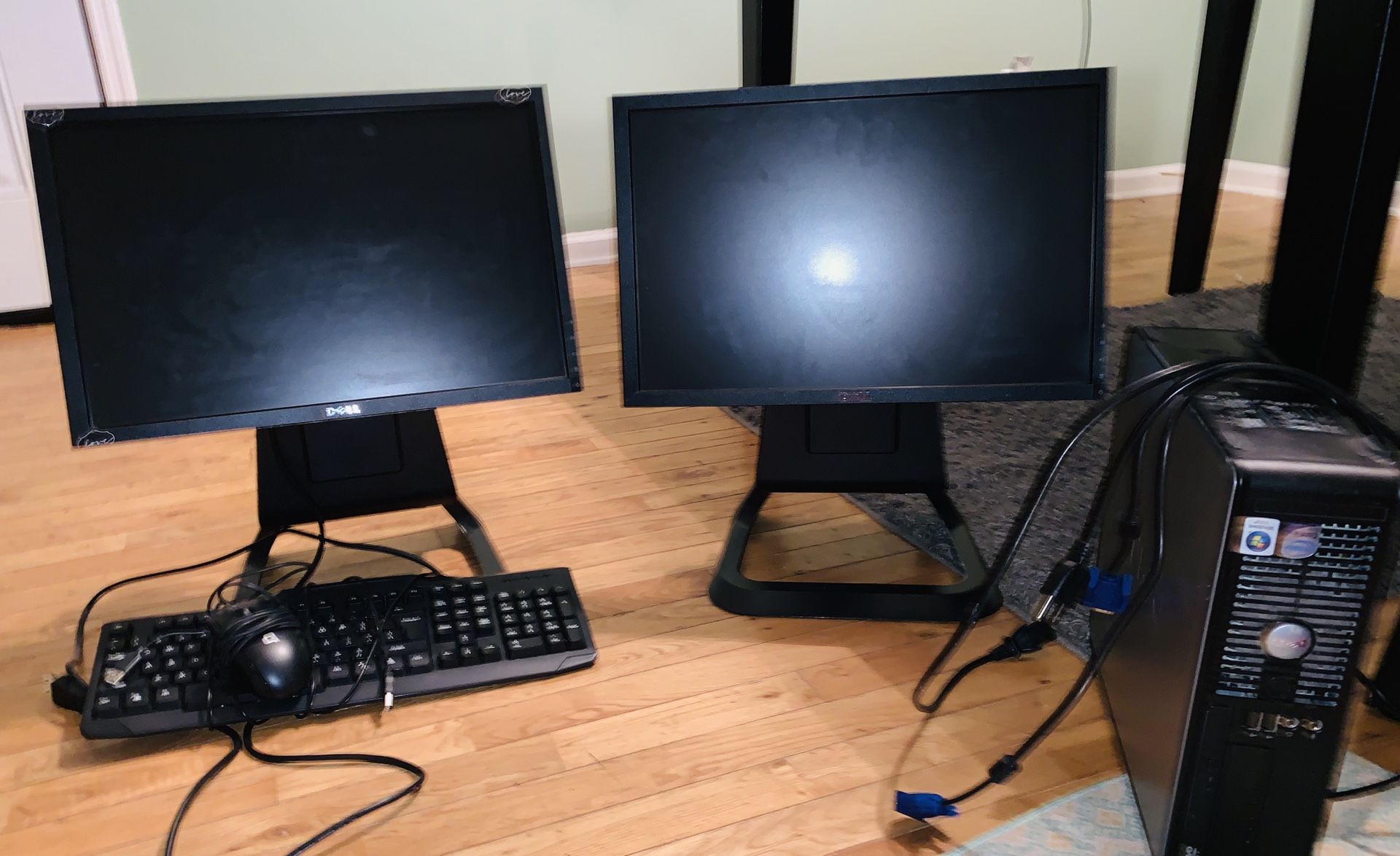 Dell Desktop Computer w/Two 15” Dell Monitors