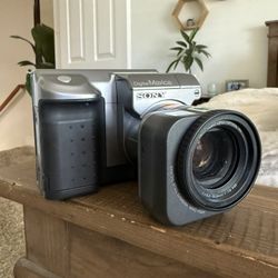 Sony Mavica MVC-FD910.8MP Digital Camera