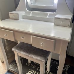 Vanity With Bench For $40 