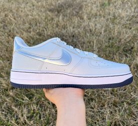 Air force 1 (gs) Metalic silver- Size 7Y
