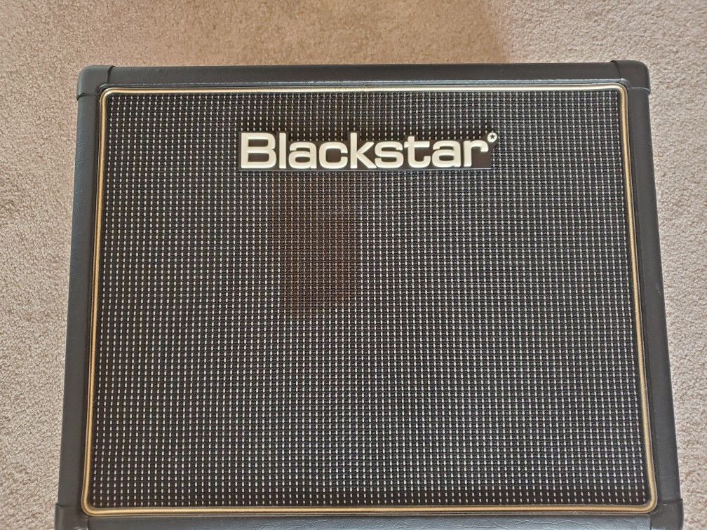 Blackstar HT5 Amp
