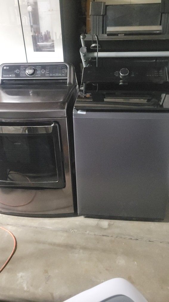 LG HE BRAND NEW WASHER USED ELECTRIC DRYER SET CAN DELIVER ANYWHERE 