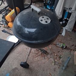 24 INCHES WEBER KETTLE BARBECUE GRILL 