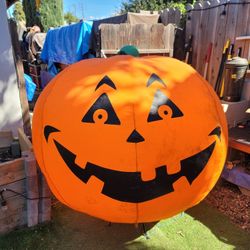 Huge Halloween Inflatable $70 Pickup In Oakdale 