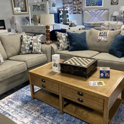 beautiful sofa loveseat💙🧸 $1,299