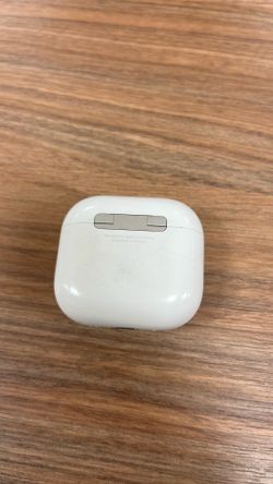 AirPod Gen 3