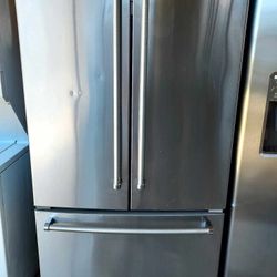 KITCHEN AID STAINLESS STEEL FRENCH DOORS REFRIGERATOR 