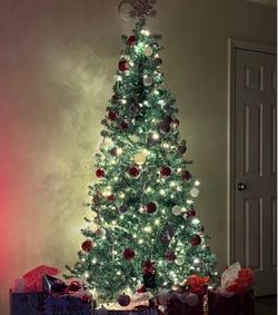 7ft Christmas tree