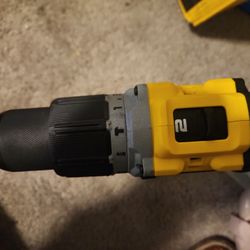  New Xr Dewalt   HAMMER Drill  with Battery And Charger 