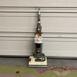Dyson Dc14 Full Kit Upright Vacuum Cleaner