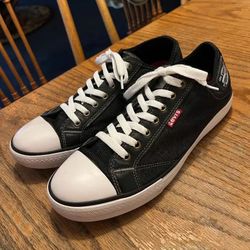 Men’s Levi's Black Sneakers Size 8 1/2 & 9 Available In Excellent Condition Lightly Barely Used
