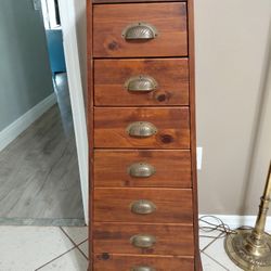 Dresser Pyramid Shape