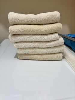 Hand towels