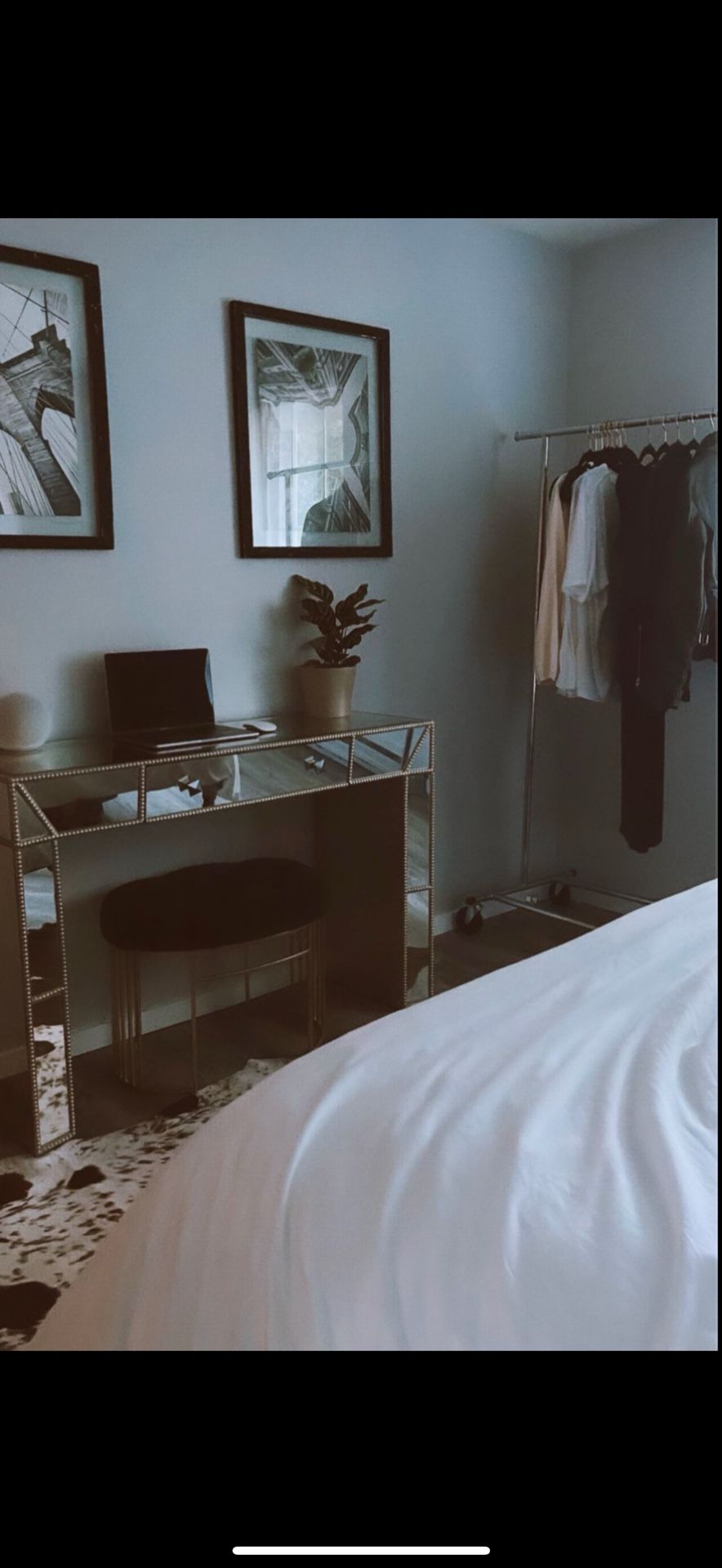 Mirrored Vanity Table/ Desk