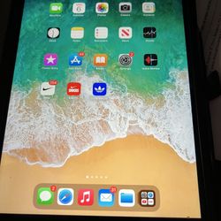 Apple iPad 5th Generation 128gb 10.5 