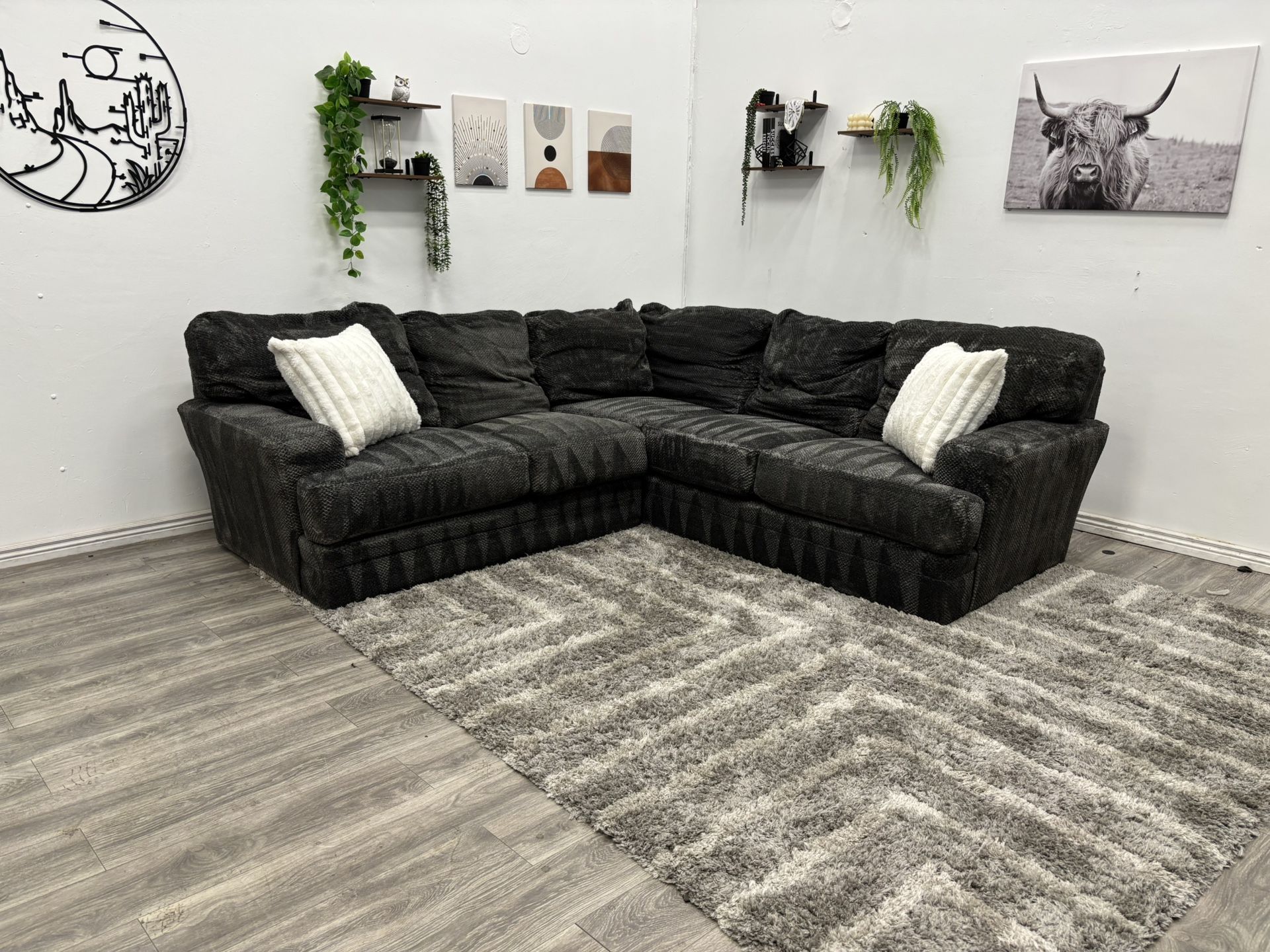 Sectional Couch - Free Delivery