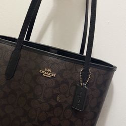 Medium Coach Tote