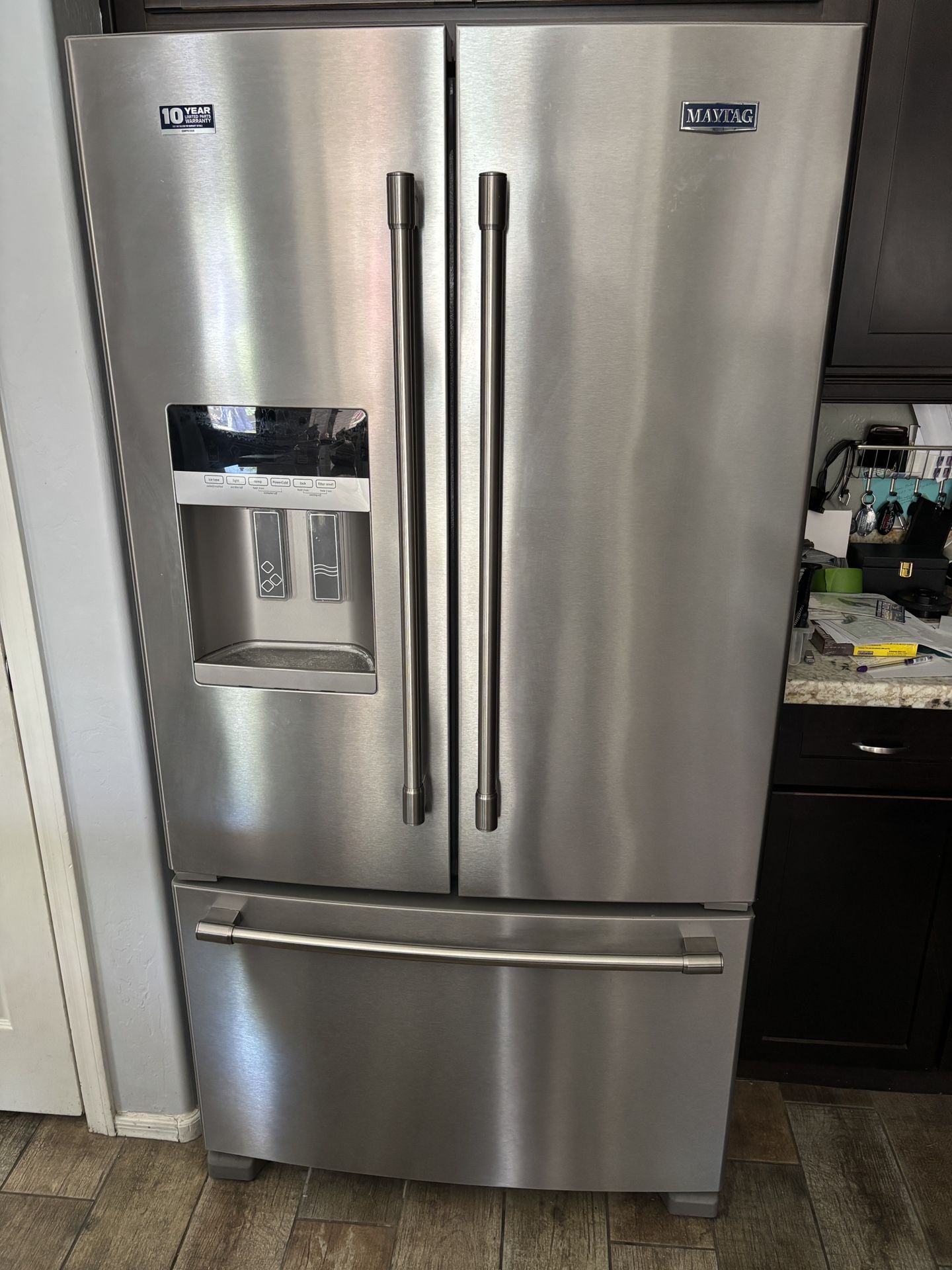Maytag Refrigerator 26 Cubic Feet 2 Ice Makers. Water