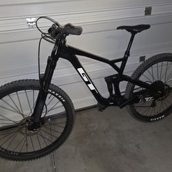 GT Force Mountain Bike