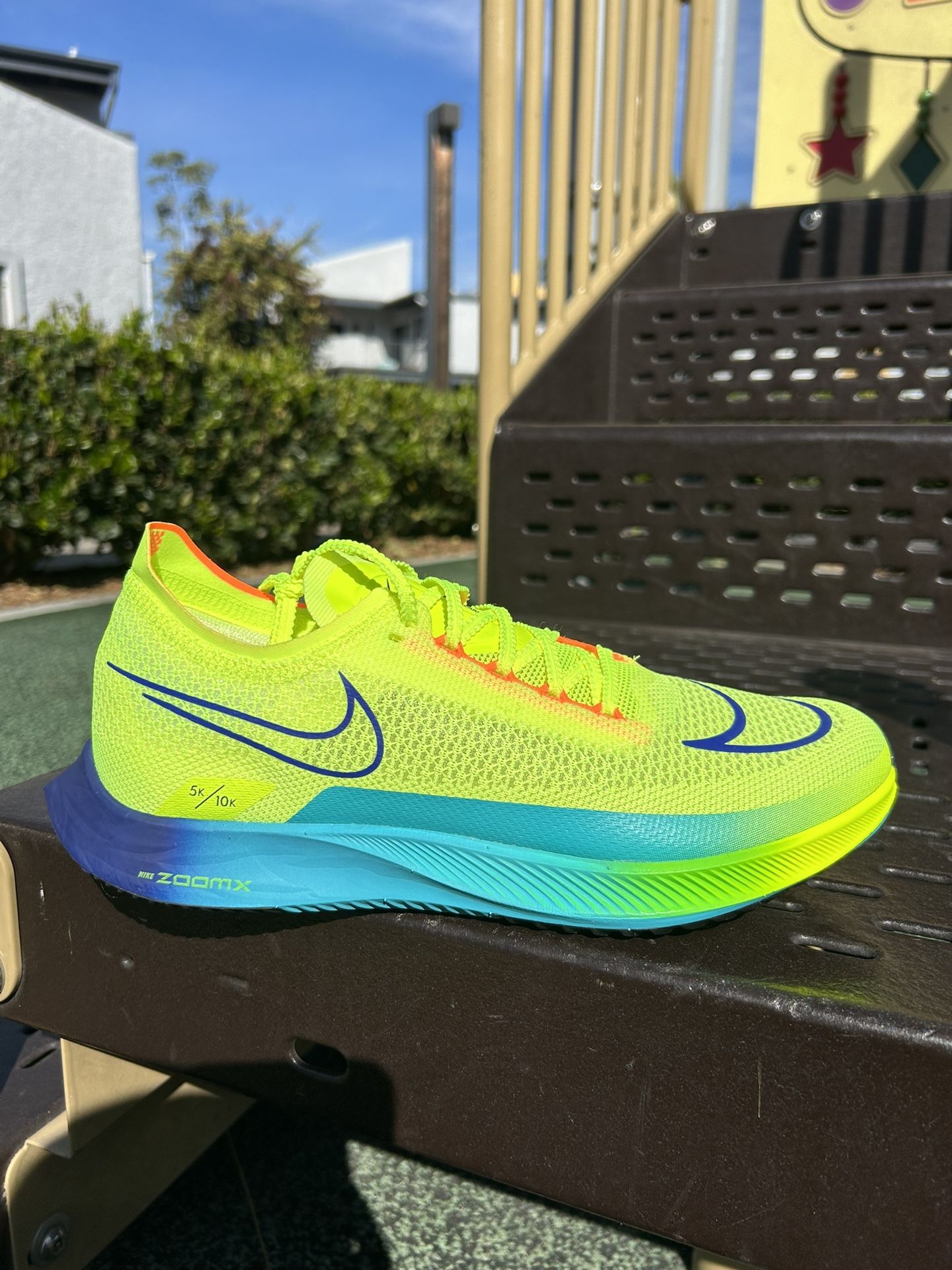 Ds Nike Streakfly Size 9
