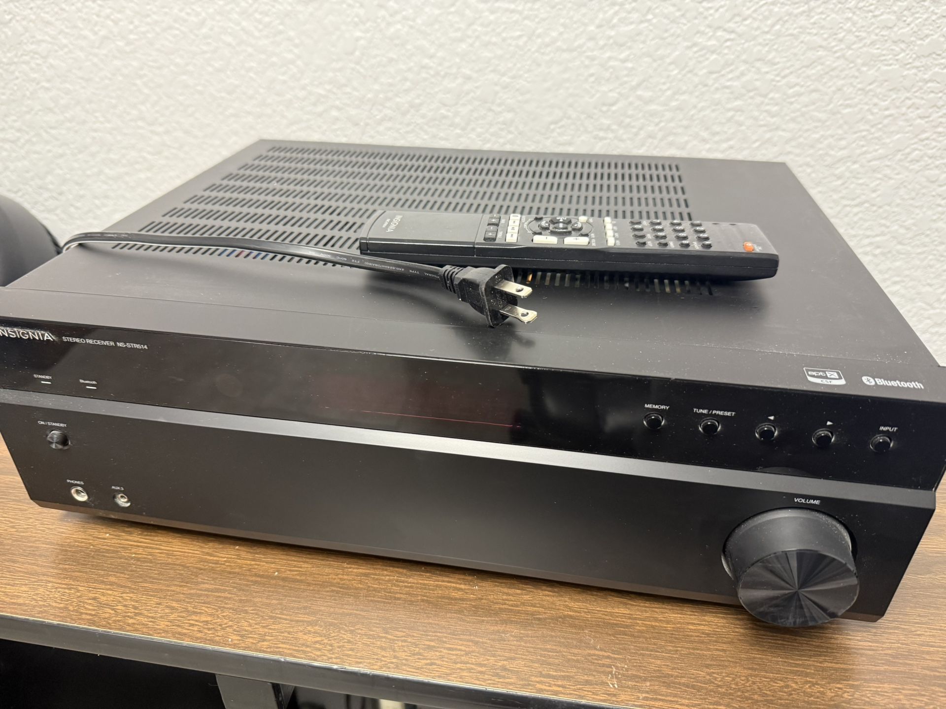 Insignia Stereo Receiver