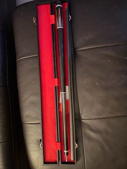 KONLLEN KL-08F Carbon Fiber Pool Cue with Original Hard Case – Like New