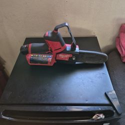 Milwaukee Hatchet 6 Inch Pruning Saw