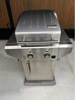 CHARBROIL STAINLESS STEEL BBQ GAS GRILL