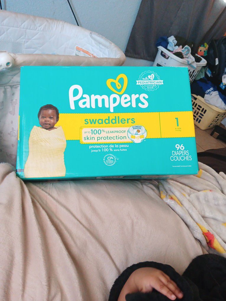 DIAPERS- Pampers Swaddlers SIZE 1