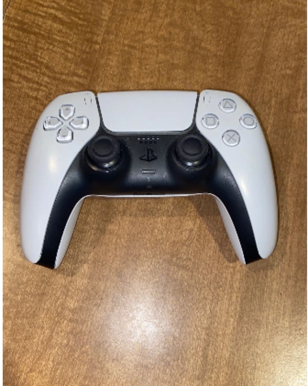 PS5 Controller and UfC 5 for Sale in Selden, NY OfferUp
