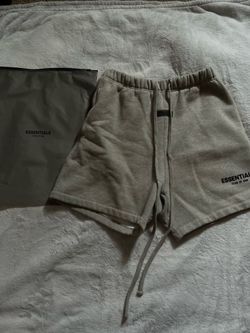 ESSENTIAL SHORTS