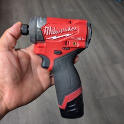 Milwaukee M12 FUEL 1/4" Hex Impact
