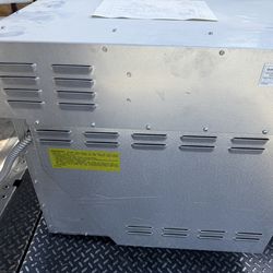 Viking Professional Series 30 Inch Electric Wall Oven 4.7 Cu VESO1302WH