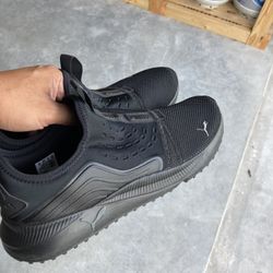 Puma Athletic Shoes Size 11