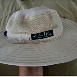 SALT LIFE HAT TAN LIKE NEW 