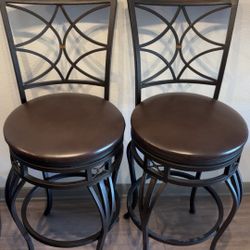 2 Bar Stool Like New Condition