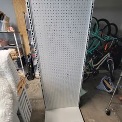 Pegboard 