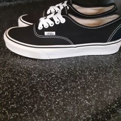Vans womens 8.5 Great Condition 