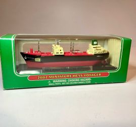 Hess Truck Miniature 2002 Voyager Boat New In Box