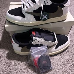 Travis Scott Jordan 1 Low “Olive” - Size 11