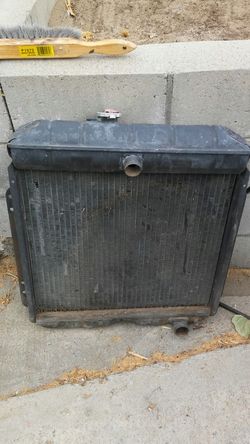 55,56 Ford Truck Radiator