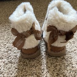 Toddler Size 5 Girls Boots 